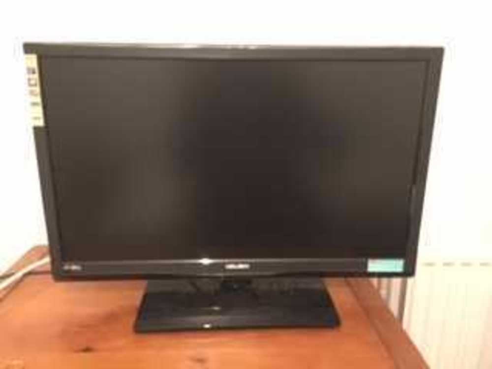 22in Bush TV with built-in Freeview in london
