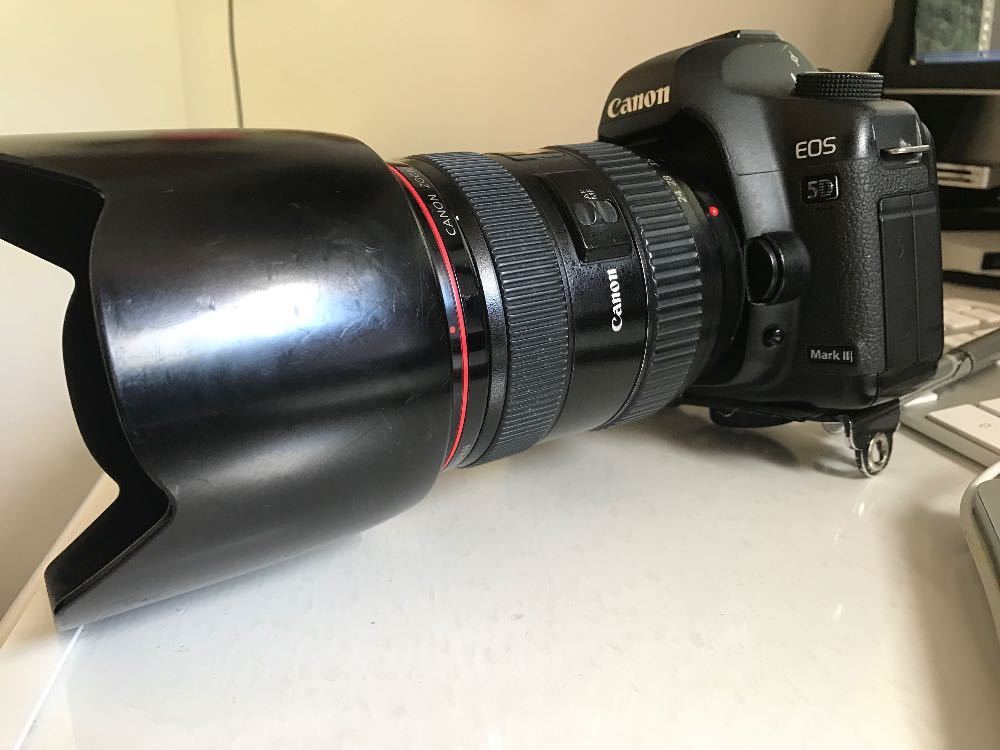 Canon 5D MkII DSLR Camera in london