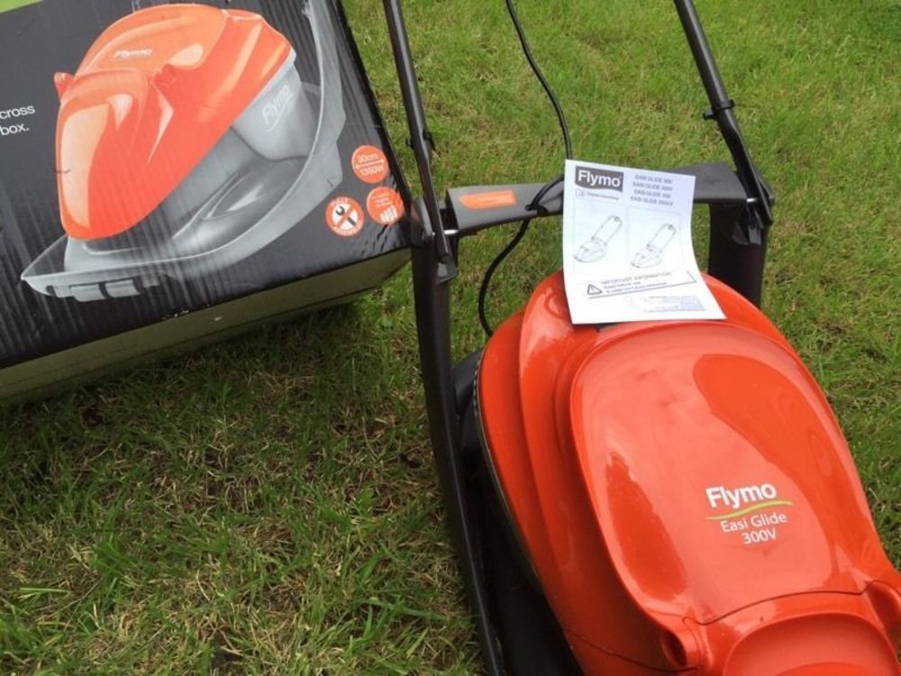 Flymo Easi Glide Electric Lawnmower in london