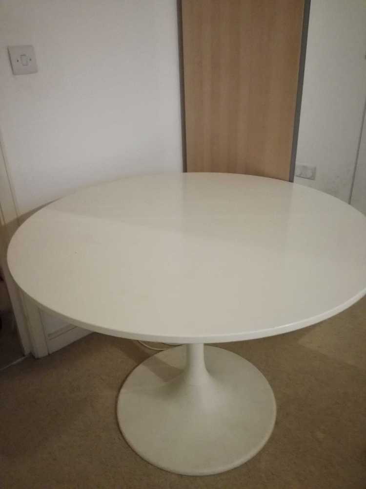 IKEA DOCKSTA WHITE TABLE in london