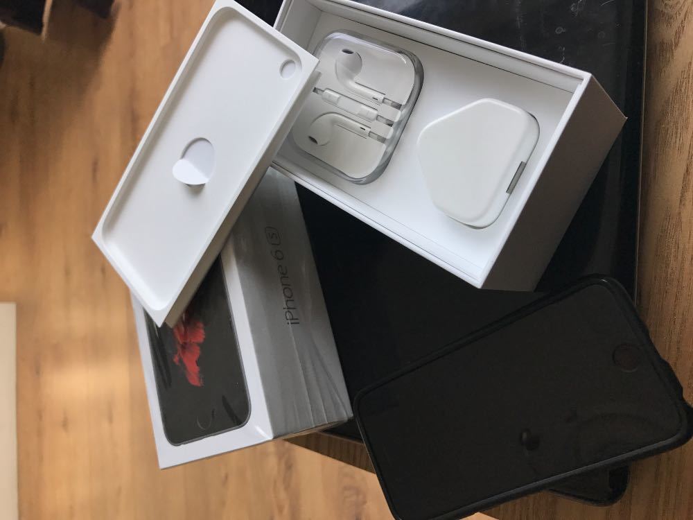 Apple iPhone 6S - 64GB - Phone Mobile in london