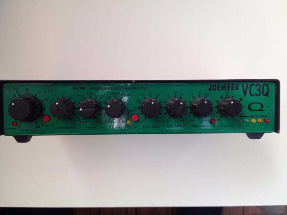 Joe Meek VC3Q Microphone Pre-amp and Compressor in london