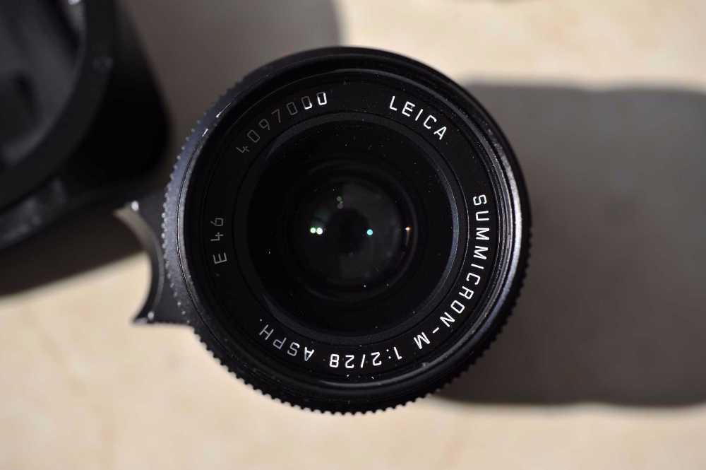 Leica 28mm Summicron F2 Lens in london