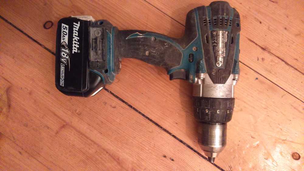 Makita Cordless Drill and battery in london