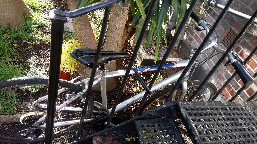 Pinnacle hybrid bike in london