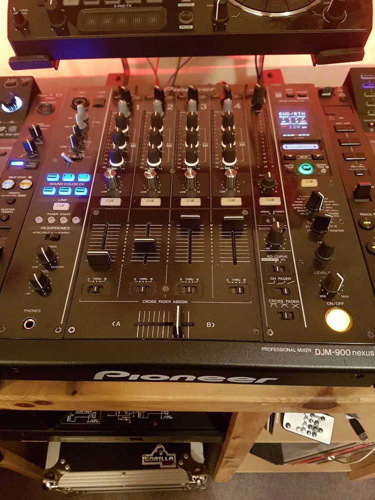 Pioneer DJM 900 Nexus Mixer in london