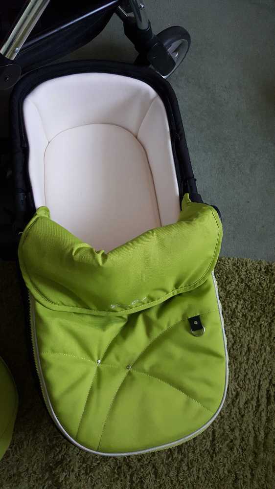 Silver cross pram set in london