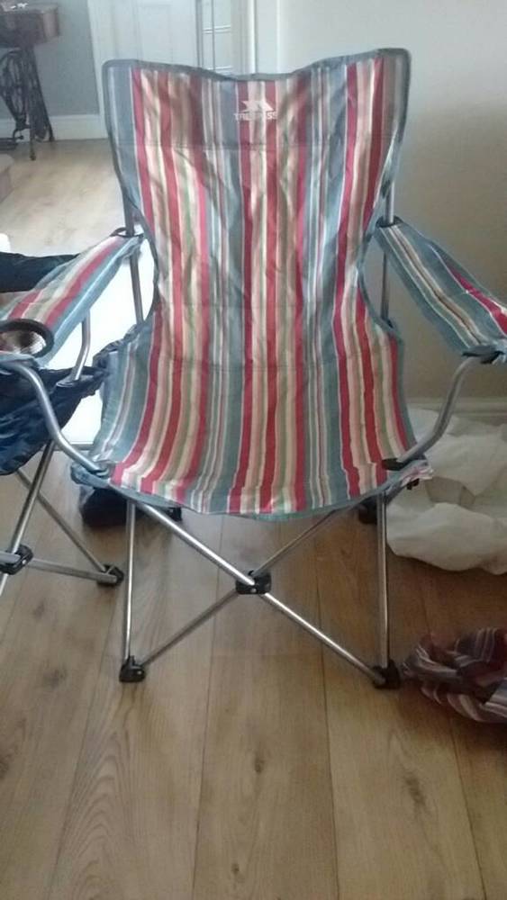 Trespass folding camp chair, striped in london